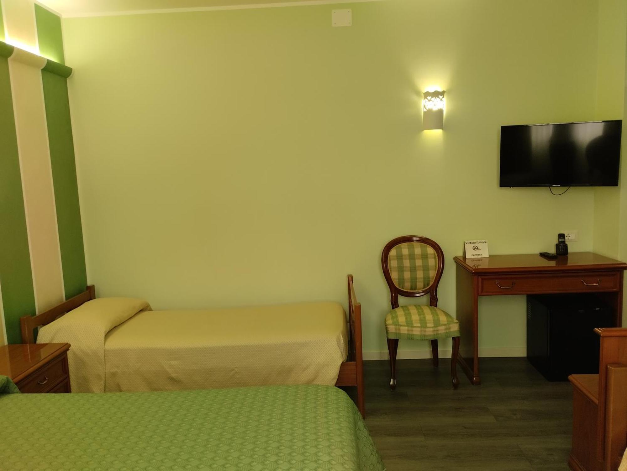 Hotel Tiffany Ceriale Esterno foto