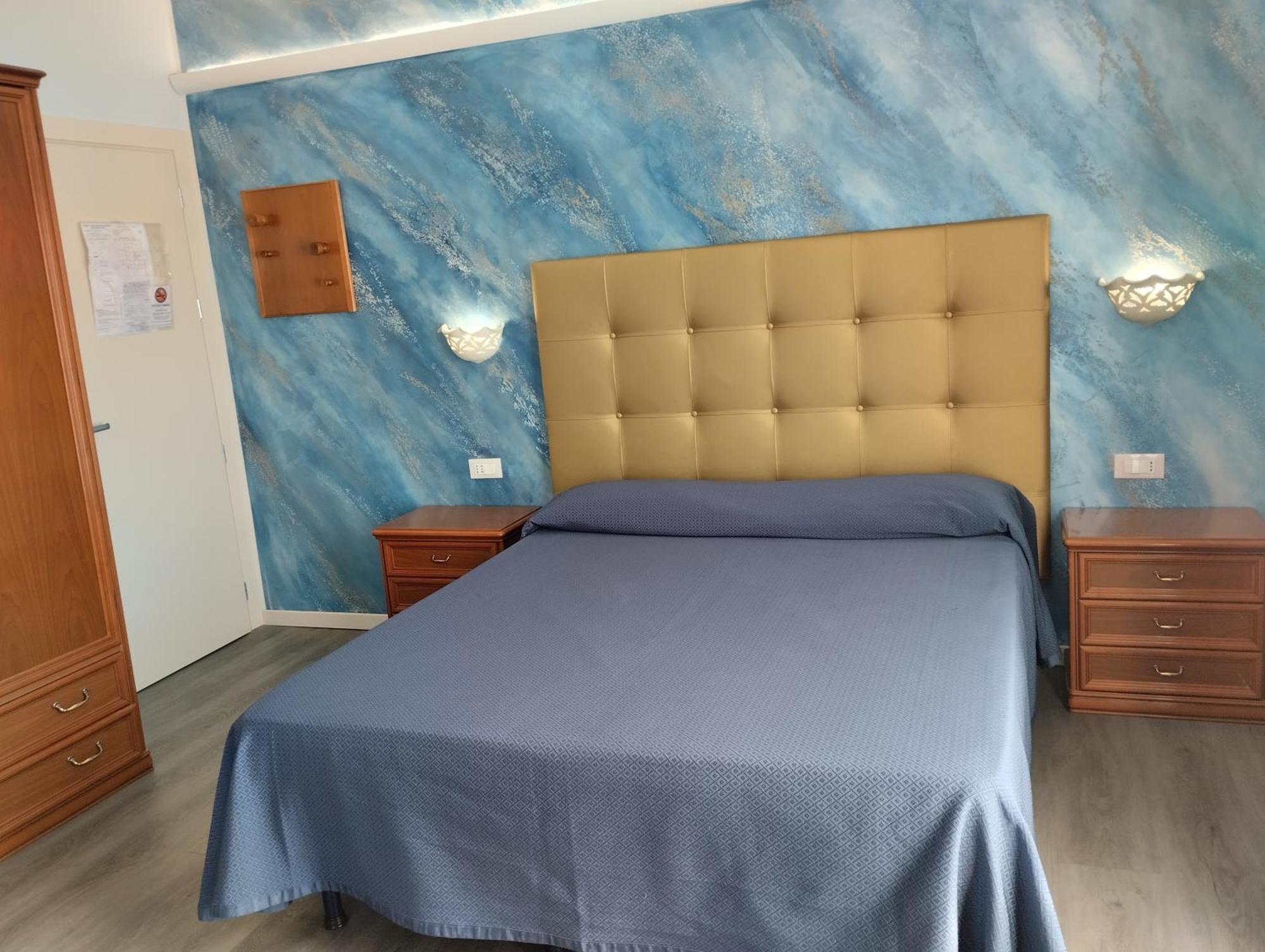Hotel Tiffany Ceriale Esterno foto