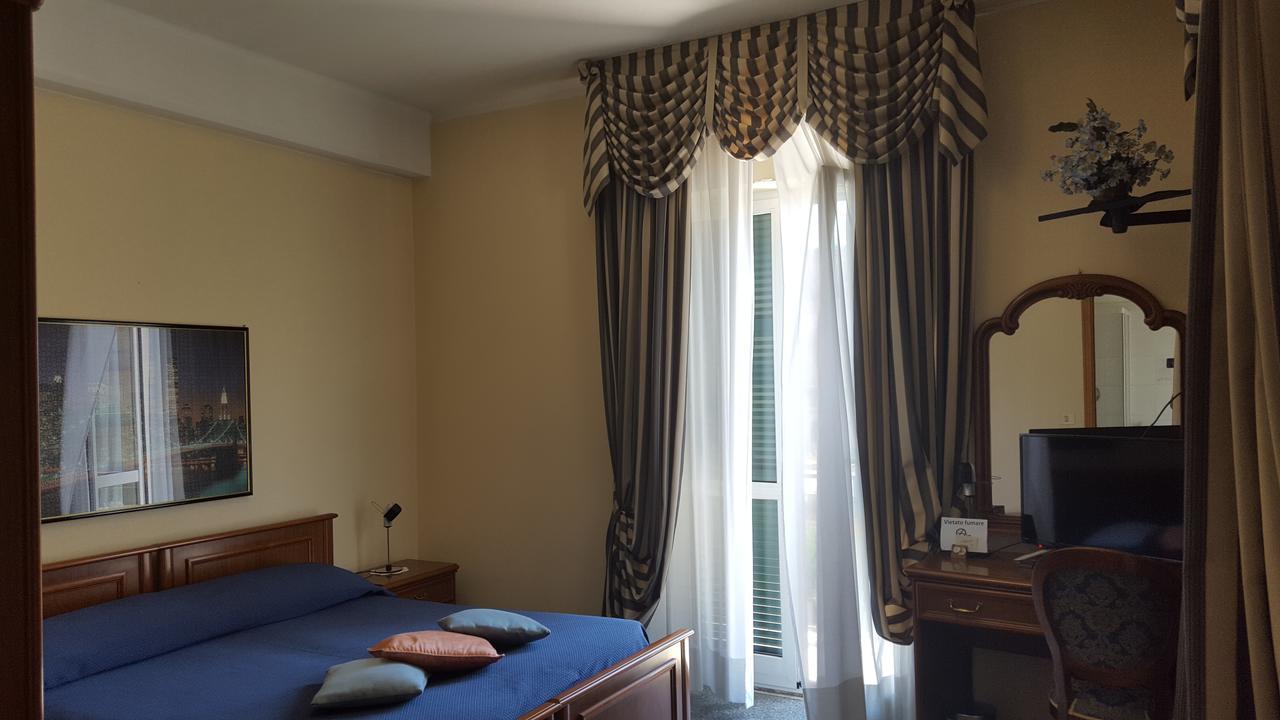 Hotel Tiffany Ceriale Esterno foto