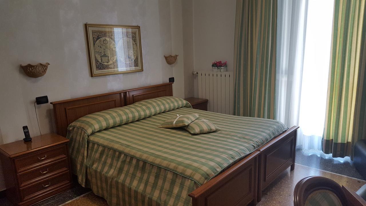 Hotel Tiffany Ceriale Esterno foto