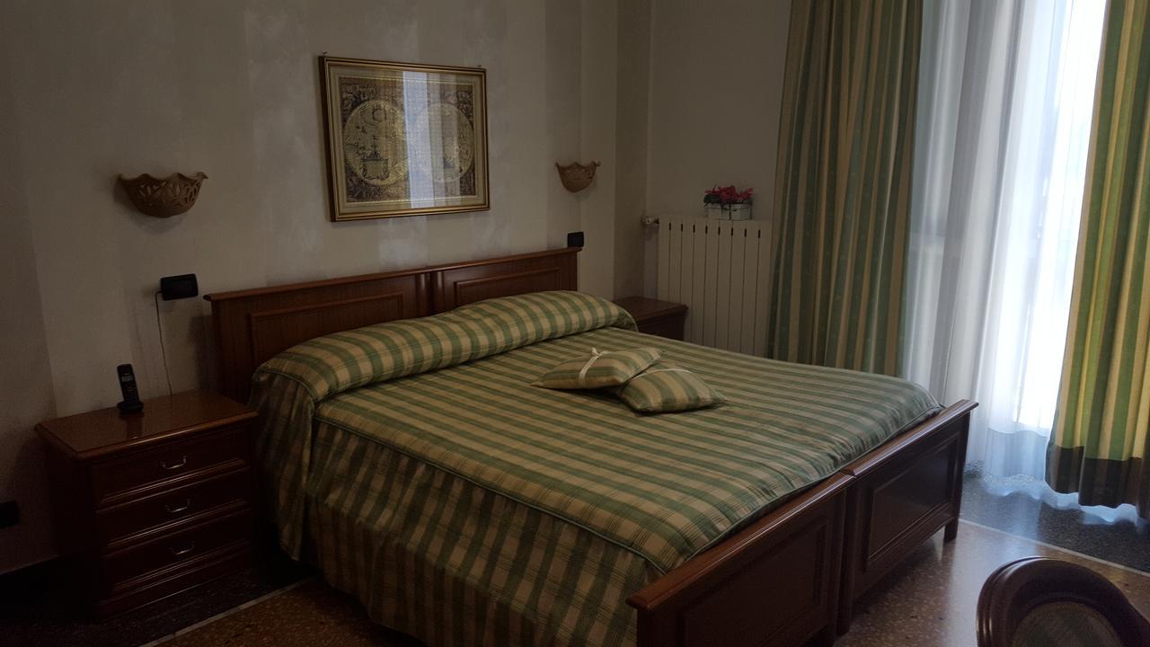 Hotel Tiffany Ceriale Esterno foto