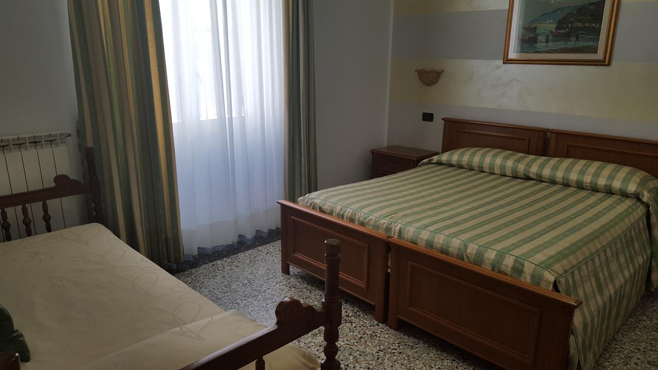 Hotel Tiffany Ceriale Esterno foto