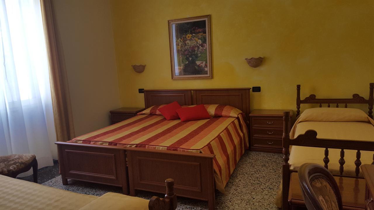 Hotel Tiffany Ceriale Esterno foto